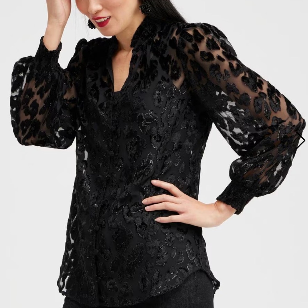 NWT Chico's Black Sheer Leopard Blouse Size 6